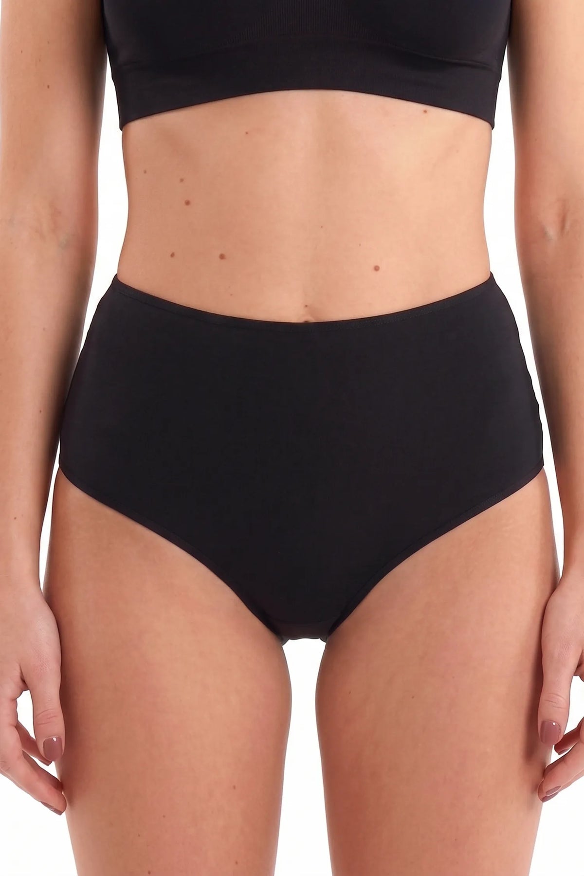 1highwaist_33_11zon_1a86e8cb 137d 4bd1 b537 4c3df75d49b7